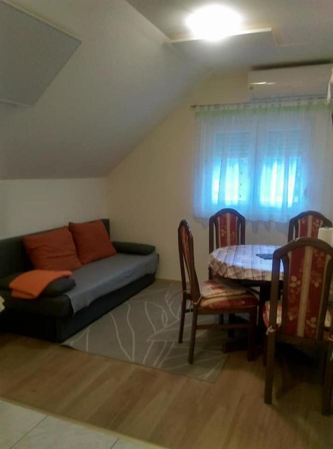 Apartmani Husko Tuheljske Toplice Exterior foto