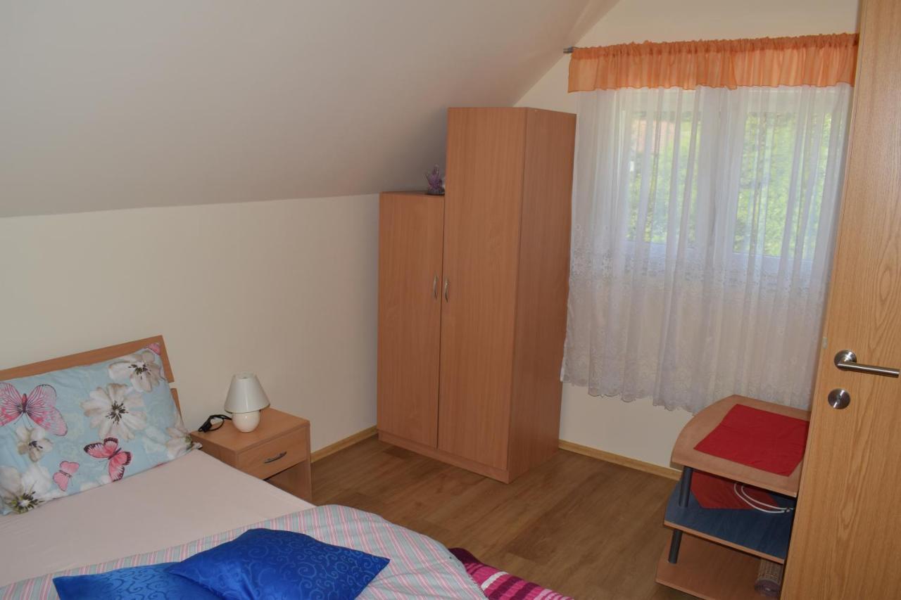 Apartmani Husko Tuheljske Toplice Exterior foto